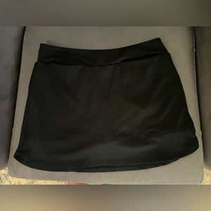 Girls black activewear skirt